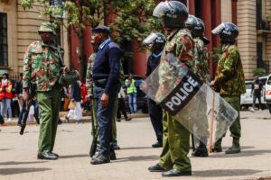 Ruto bids farewell to Haiti bound-police