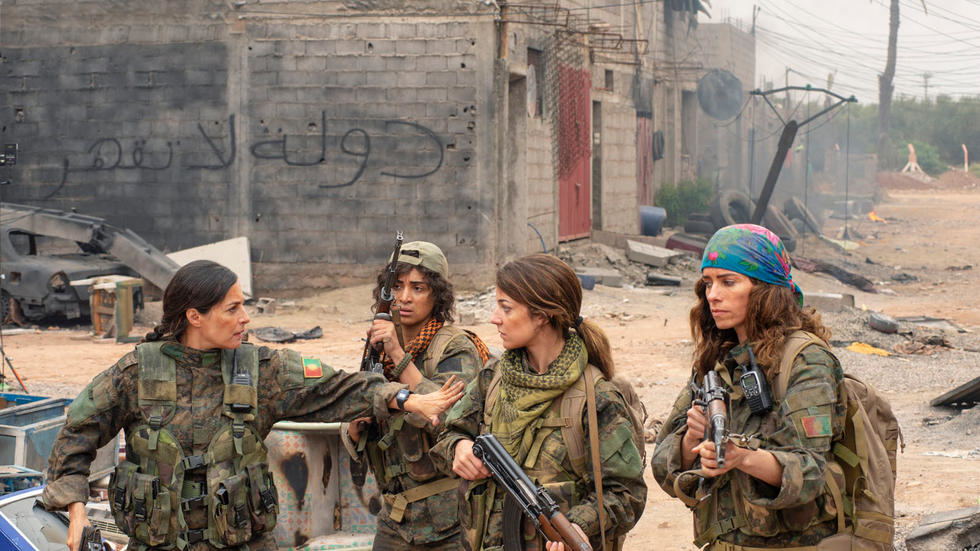 Sisters-in-Arms-depicts-Kurdish-led-female-brigades-fighting-IS-group