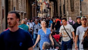 Spanish-tourism-industry-under-pressure-amid-record-drought