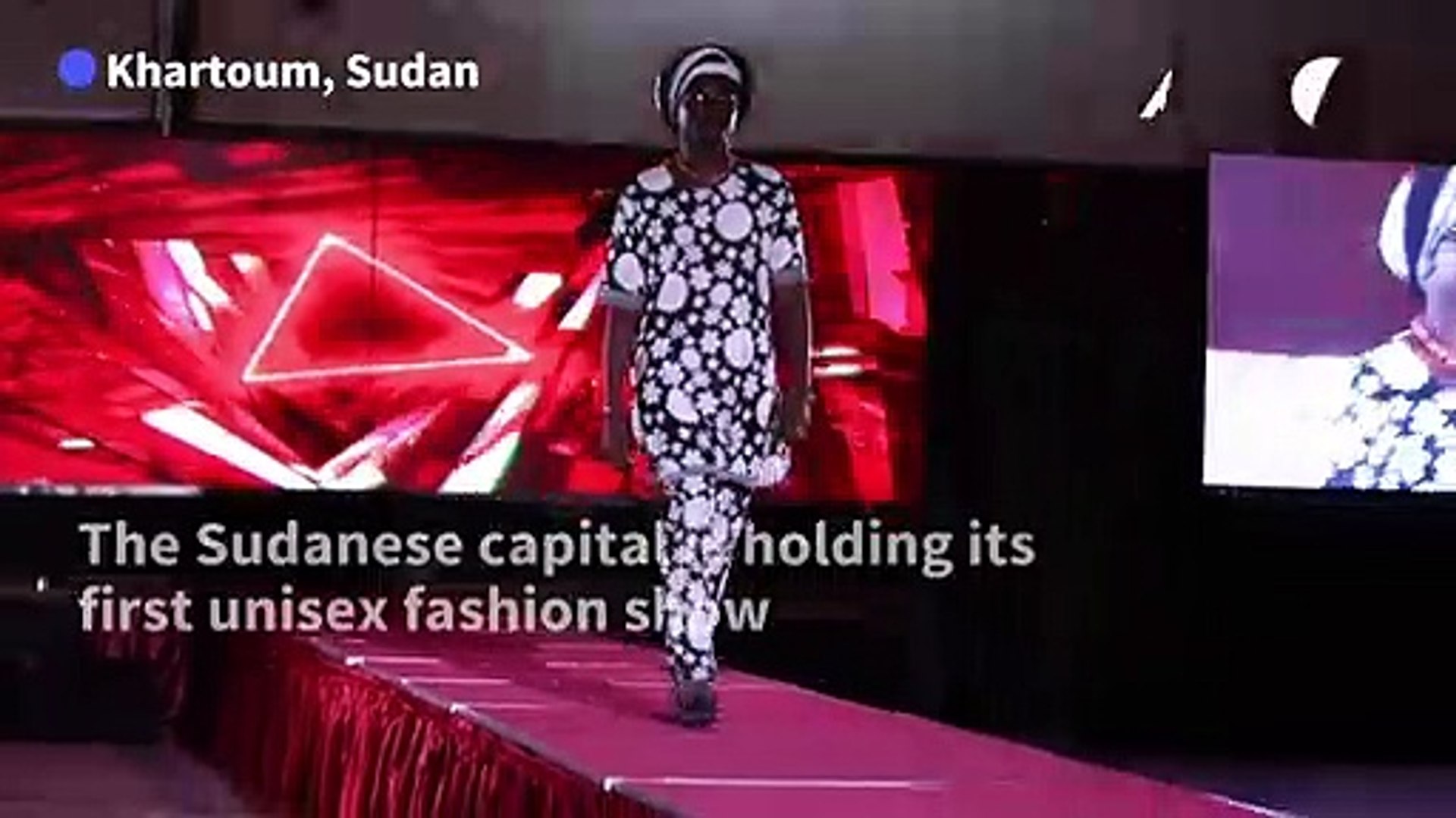 Sudan-holds-first-unisex-fashion-shows-after-Bashir-ouster