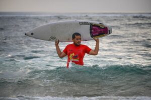 Survival-surfing