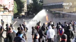 Tear-gas-water-tanks-and-violence-in-Chile-demonstration