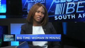 This-female-manager-has-shattered-the-glass-ceiling-in-male-dominated-mining-industry