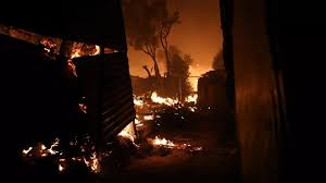 Thousands-flee-fire-at-Greeces-largest-migrant-camp