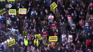 Thousands-of-protesters-in-Israel-call-on-Netanyahu-to-resign