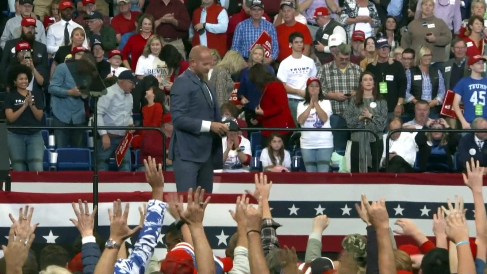 Trump-blames-media-Democrats-for-impeachment-during-Kentucky-rally