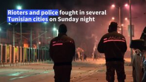 Tunisian-rioters-clash-with-security-forces-for-third-night
