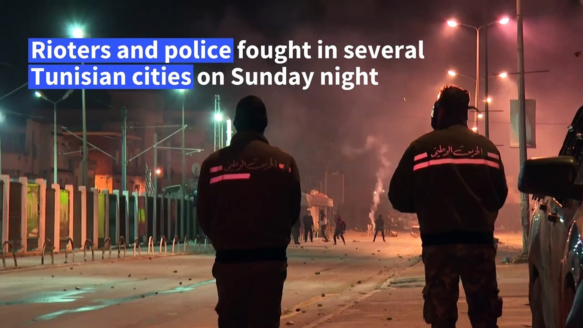 Tunisian-rioters-clash-with-security-forces-for-third-night