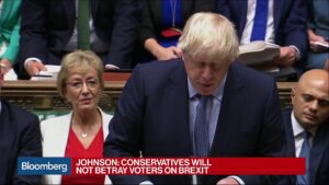 U.K.s-Johnson-Offers-to-Allow-No-Confidence-Vote-in-Government