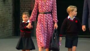 UKs-Princess-Charlottes-first-day-of-school