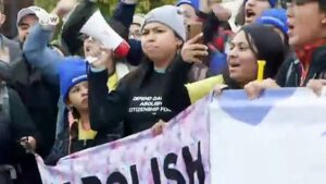 US-Supreme-Court-approves-Trumps-harsher-immigration-policy