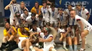 US-mens-soccer-team-express-solidarity-with-women
