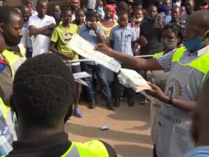 Uganda-vote-count-underway
