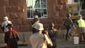 Zimbabwe-deploys-security-forces-over-banned-march