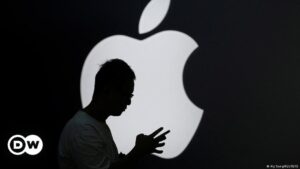 apple faces antitrust charges in us