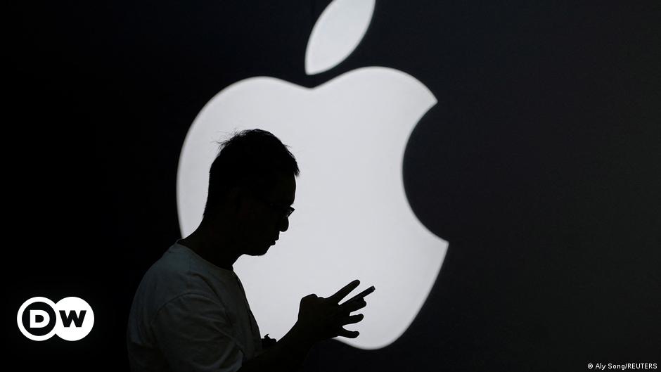 apple faces antitrust charges in us