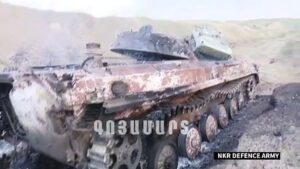 Armenian-and-Azerbaijani-forces-exchange-heavy-fire-killing-dozens