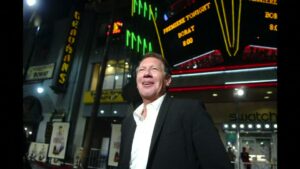 Comdian Shandling dies at 66