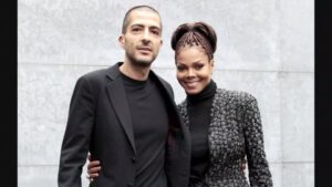 Janet Jackson alludes to pregnancy in decision to halt tour