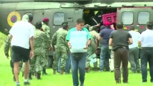 Aid arrives for Ecuador quake victims