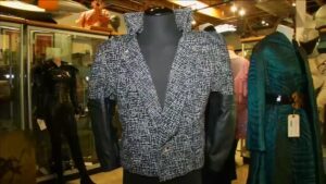 Prince’s ‘Purple Rain’ jacket to fetch $100,000