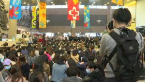 Hong-Kong-medical-workers-stage-protest-at-Hospital-Authority-offices