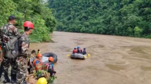 Rescuers search for missing after Nepal landslide