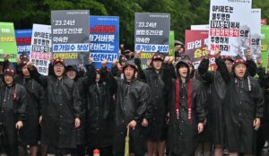 Samsung union calls for ‘indefinite strike’ for better pay and benefits