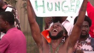 Nigeria inflation falls for first month in well over a year