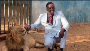 After decades of war, Somalia’s only zoo roars to life