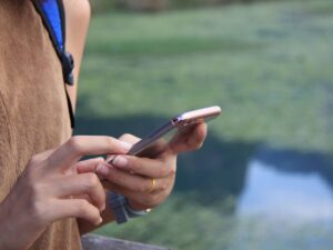 How to avoid being fooled online