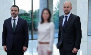 Was the German (female) foreign minister blurred in Syria state visit photos?