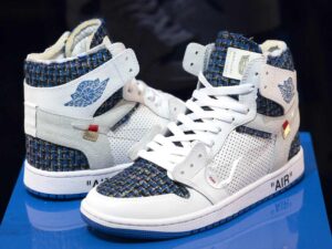 ‘The great trainers robbery’: Thieves steal nearly 2,000 pairs of Nike shoes