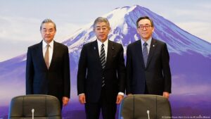 Japan hosts China, South Korea foreign ministers