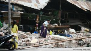 Myanmar-Thailand quake: Rescuers scramble to find survivors
