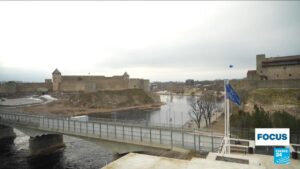 Estonian town of Narva prepares for potential Russian invasion