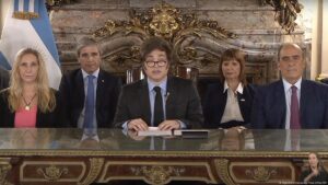 IMF, World Bank approve new bailouts for Argentina