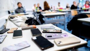 Adolescence and mental health: Are smartphone bans enough?
