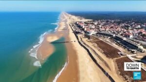 Oceans vs cities: France’s beaches are shrinking
