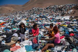 Fast fashion: From your wardrobe to Chile’s Atacama desert