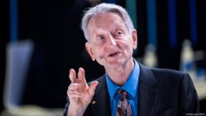 AI pioneer Geoffrey Hinton urges tougher government rules
