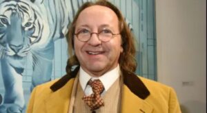‘Genius’ duo behind French multimillion-euro furniture scam found guilty