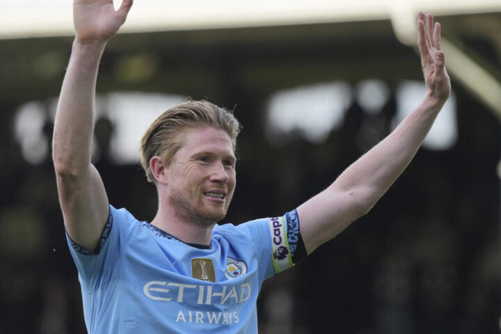 Kevin De Bruyne begins new chapter with Napoli signing