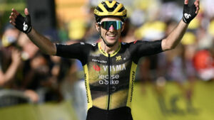 Simon Yates wins solo on Bastille Day as Ben Healy seizes yellow jersey