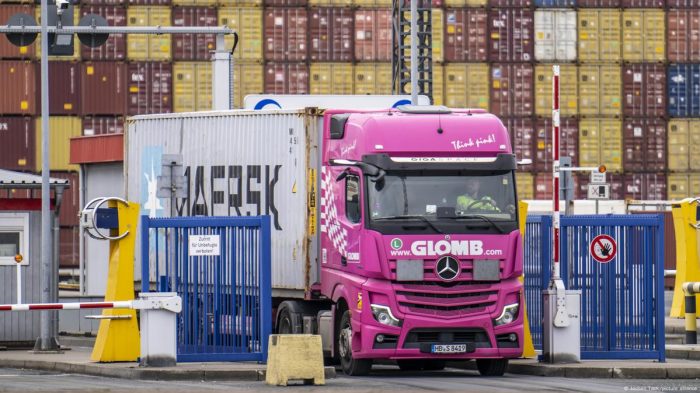 US tariffs pile pressure on German carmakers