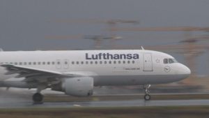 Lufthansa announces plan to cut 4,000 jobs in bid to boost profitability