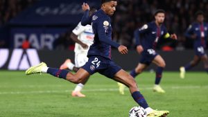 PSG stay top of Ligue 1 after salvaging draw against Strasbourg