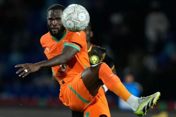 Algeria confirm qualification, Ivory Coast and Cameroon stay level
