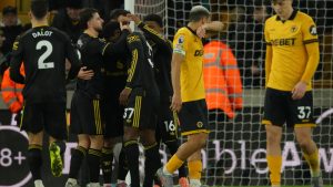 Premier League: Manchester United cruise to victory at Wolverhampton