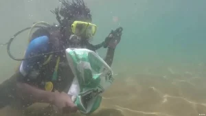 Lake Malawi – An underwater paradise threatened by plastic